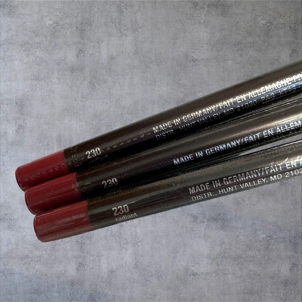 CoverGirl LipPerfection Lipliner Womens 3pc 230 Radiant New‎ Sealed Mauve Pencil